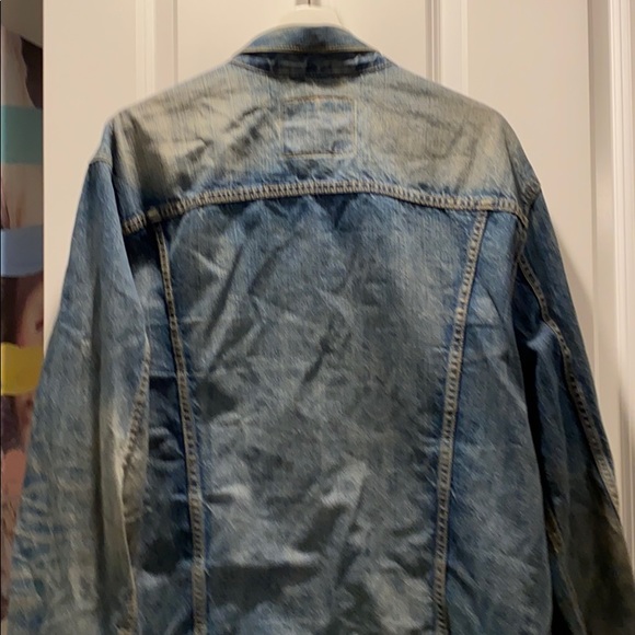 SOLDClassic levis mens denim jacket, thick quality - Picture 3 of 3